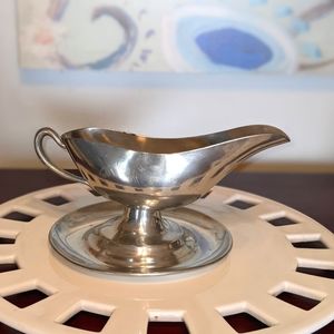 Vintage Salem Silver Plated Gravy Boat Made in USA 1950's Pedestal Drip Saucer